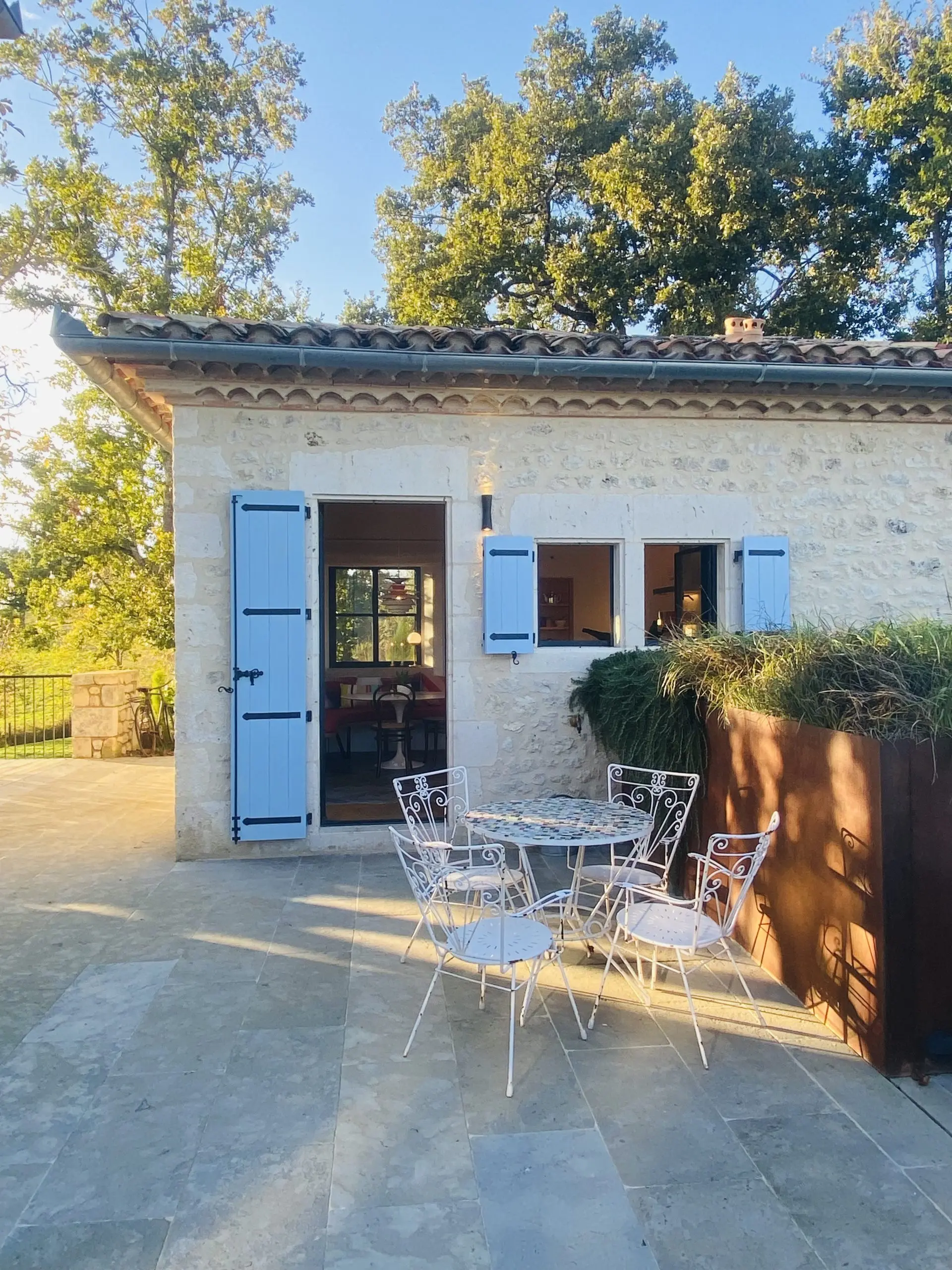 Occitanie_Guesthouse_QuietAfternoon_2023-scaled